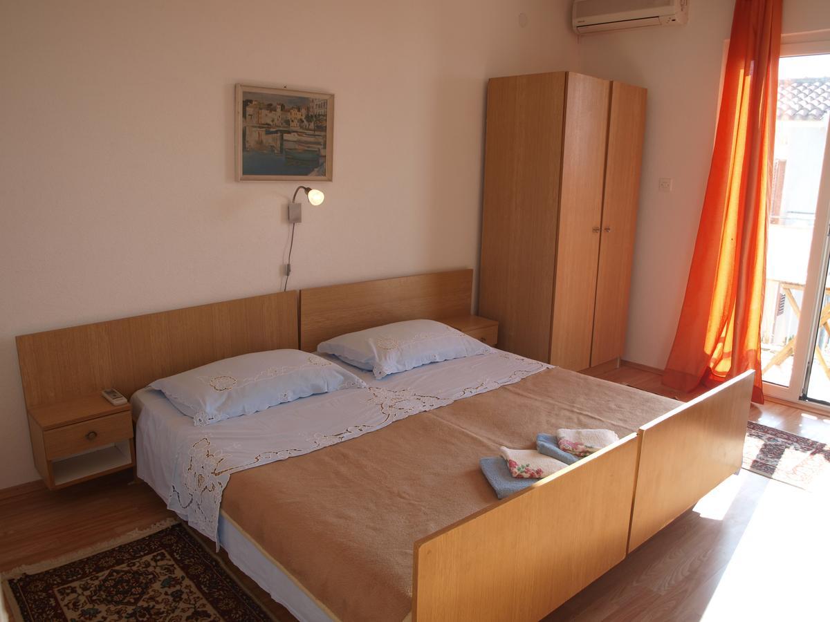 Apartments Nadia Игране Экстерьер фото